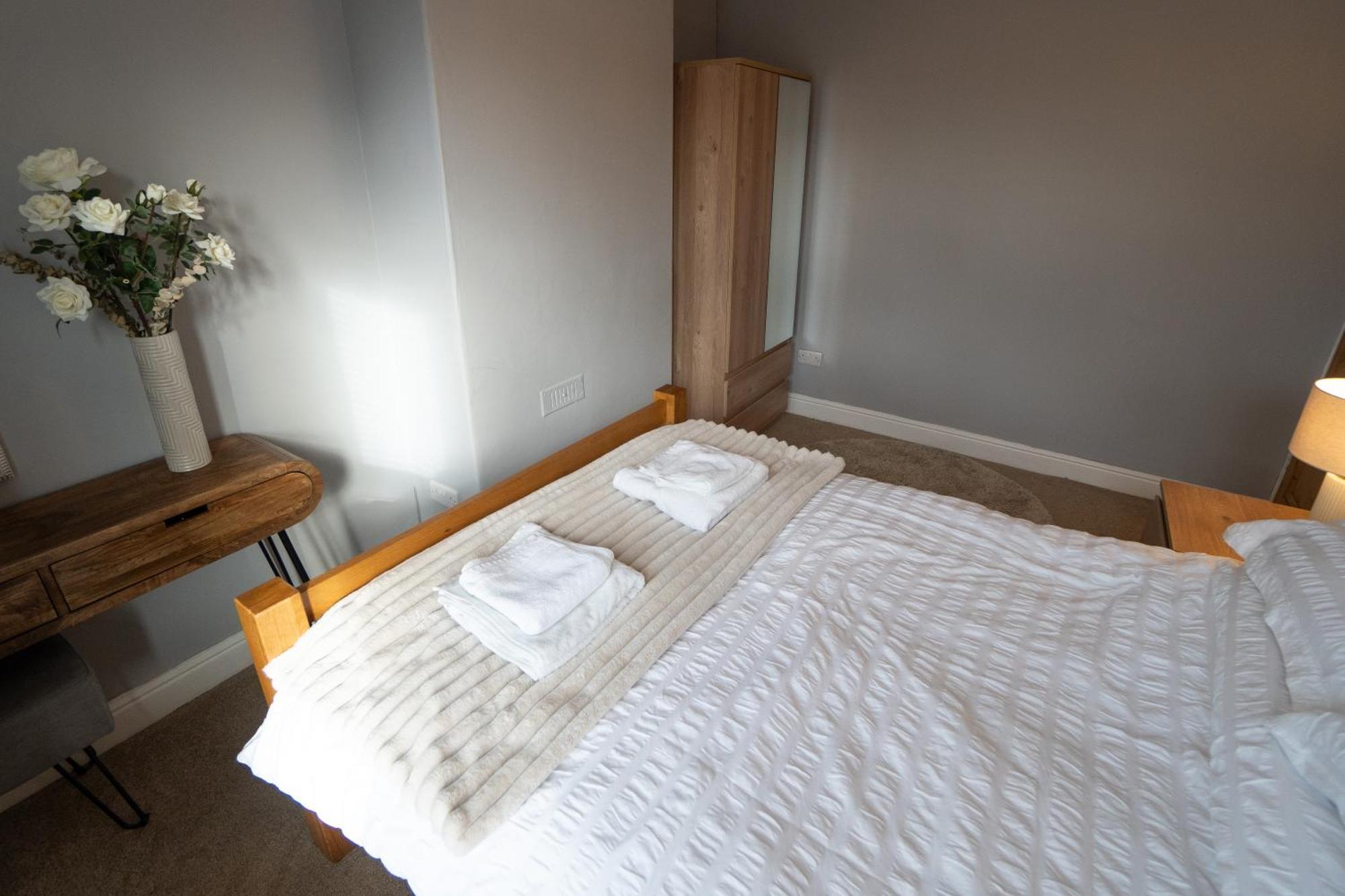 4 Bed End Terrace - Sleeps 7 Ilkley Exterior foto